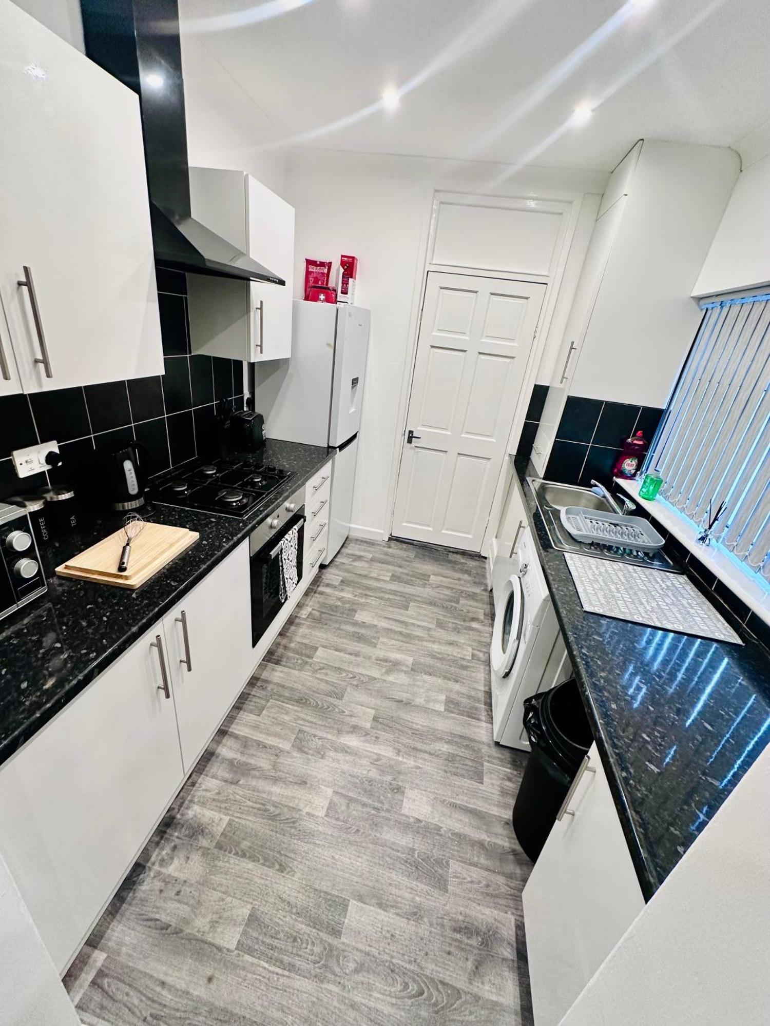 Gifford St Retreat 3Br Entire Home Мидлсбро Экстерьер фото